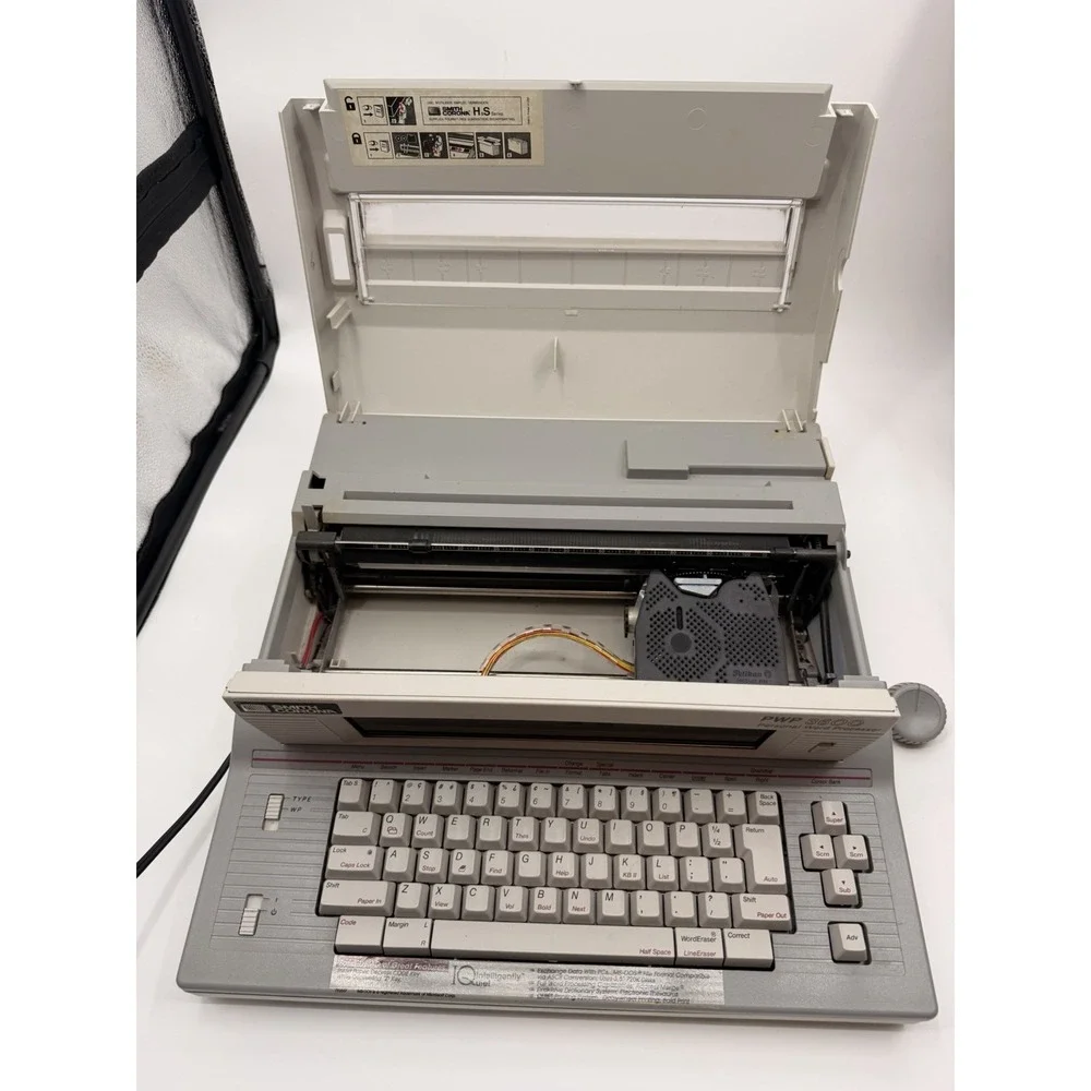 Smith Corona PWP 3600 DS Personal Word Processor Floppy Disk Vintage Turns On